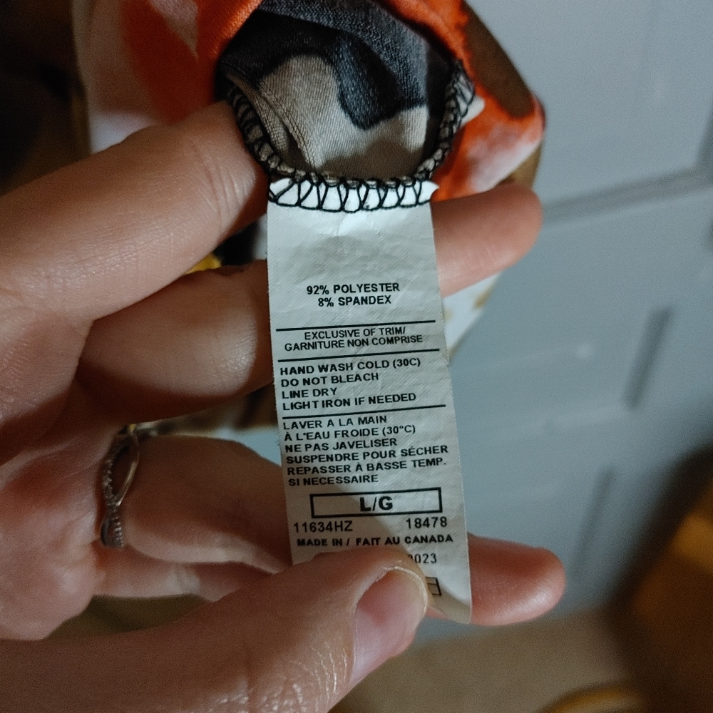 2/$25 Floral Print Suzy Sheir tank top - Picture 5 of 5